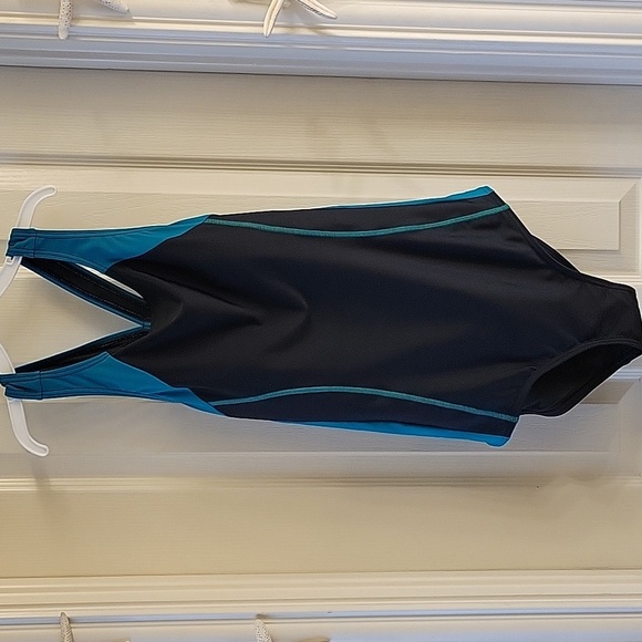 Women's Black and Green Athletc Razorback Swimsuit S NEW - Picture 11 of 13
